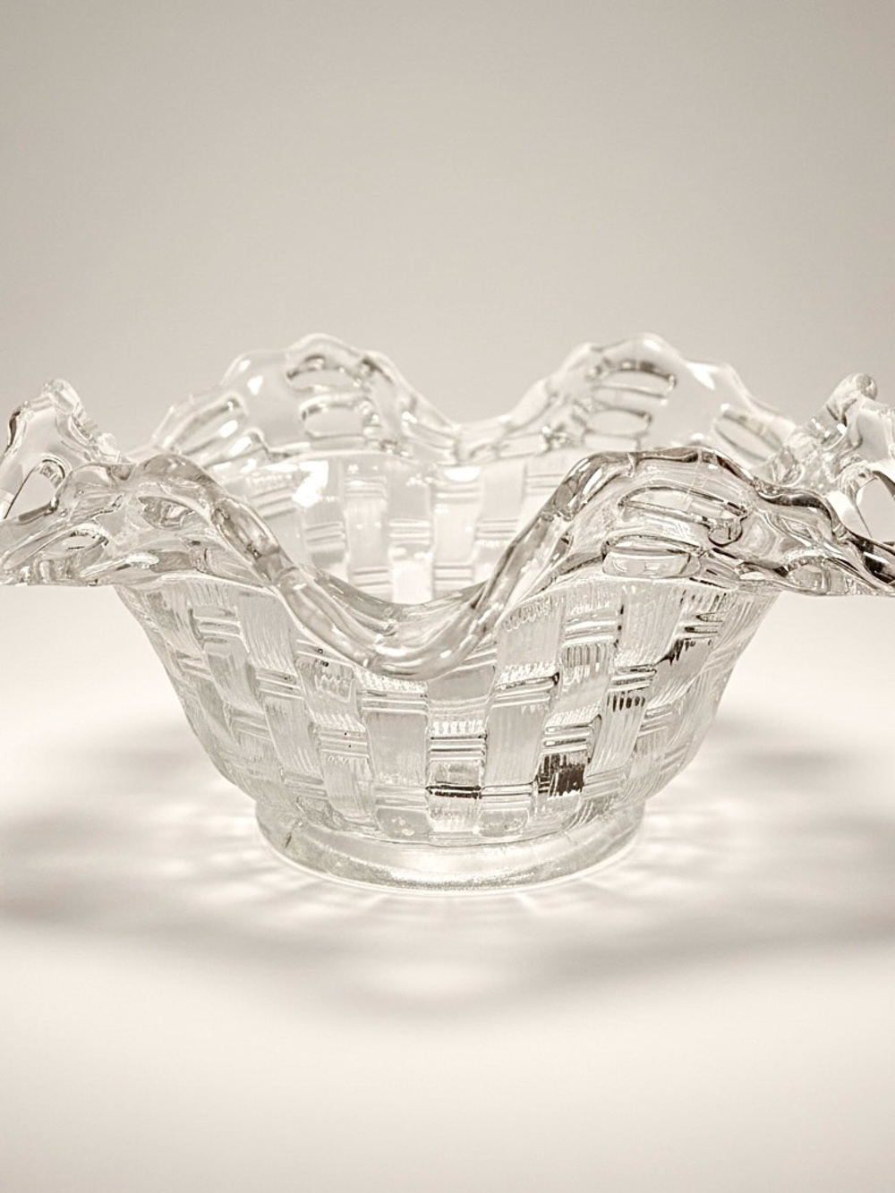 Fenton Clear Glass Basketweave Open Edge Ruffled Candy Dish Bowl Vintage - Picture 3 of 5